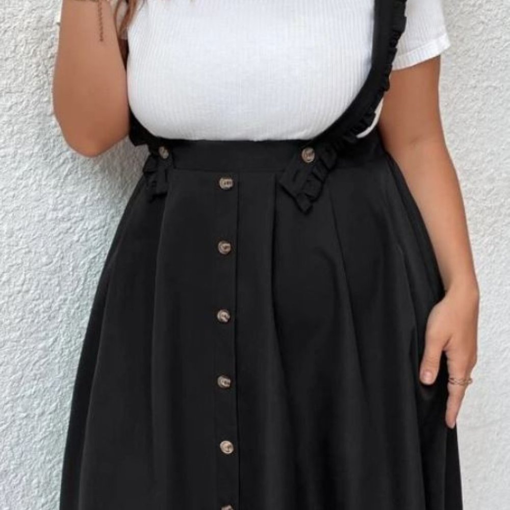 Black suspender skirt